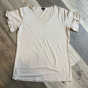 NWOT  Coco + Carmen Shirt. Size S/M